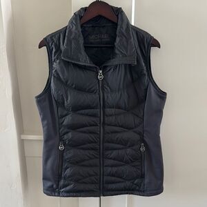 Michael Kors Women’s Size L Gray Quilted Puffer Vest Casual Outdoors Wear EUC